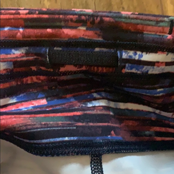 Lululemon Striped Cropped Leggings - Picture 6 of 7